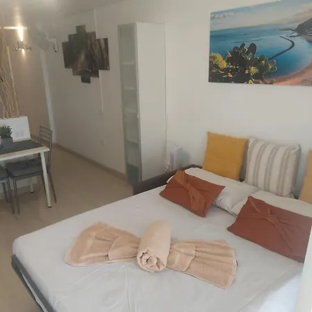 Sissy Studio Apartment
